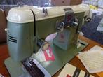 vintage naaimachine in kaste 1959 Gritzner, Antiek en Kunst, Antiek | Naaimachines, Ophalen