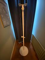 K&M 26735 speakerstand met flens 195/8, Ophalen, Zo goed als nieuw, Instrumentstandaard, Accordeon