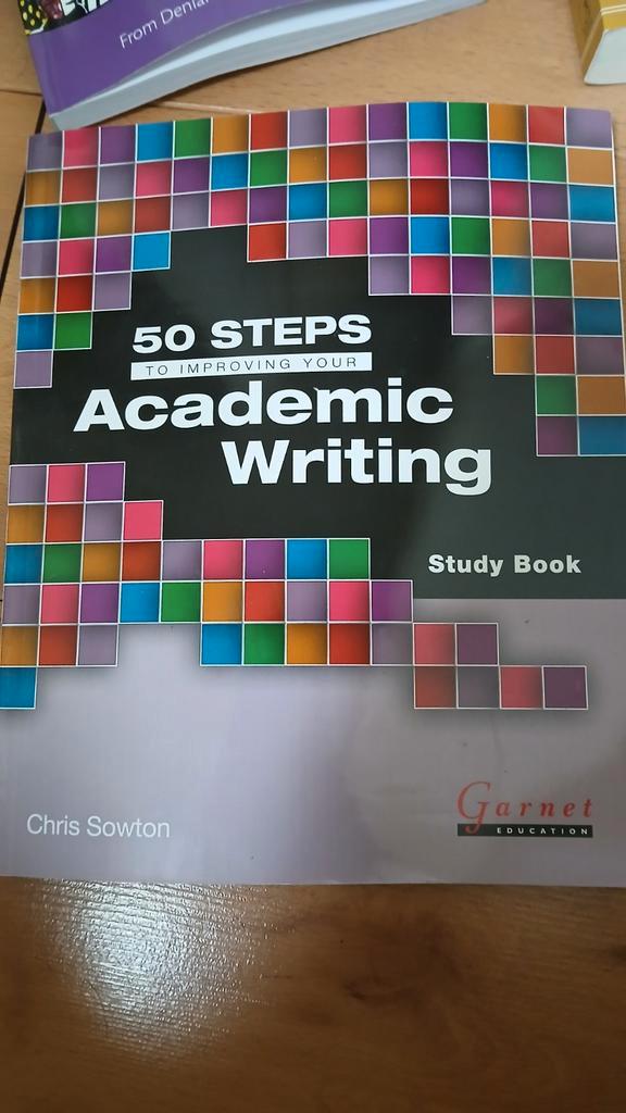 50 Steps to Improving Academic Writing - Chris Sowton, Boeken, Studieboeken en Cursussen, Zo goed als nieuw, HBO, Ophalen of Verzenden