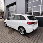 Mercedes-Benz B-klasse *pano, camera* 180 Bus. Sol. Plus, 136 pk, Gebruikt, 4 cilinders, 700 kg