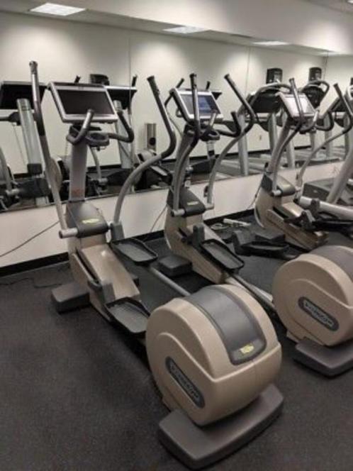 SET TECHNOGYM / MATRIX crosstrainer loopband Technogym, Sport en Fitness, Fitnessmaterialen, Zo goed als nieuw, Overige typen