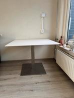 Eettafel met Metalen Onderstel, Huis en Inrichting, Ophalen, Gebruikt, Modern, 100 tot 150 cm
