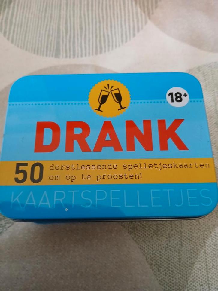 Drank Kaartspelletjes - Dorstlessend! Nieuw in opbergblik, Hobby en Vrije tijd, Gezelschapsspellen | Kaartspellen, Nieuw, Drie of vier spelers