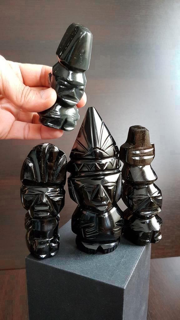 Set van 4 oude Pre-Columbiaanse Beeldjes in Gouden Obsidiaan, Antiek en Kunst, Kunst | Beelden en Houtsnijwerken, Ophalen of Verzenden
