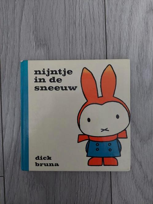 Vintage Nijntje in de Sneeuw 1977 Dick Bruna izgst hardcover, Boeken, Kinderboeken | Baby's en Peuters, Zo goed als nieuw, Ophalen of Verzenden