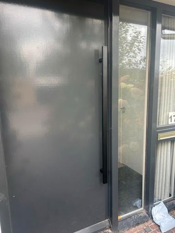 Nieuwe deurgreep mat zwart 120cm beschikbaar voor biedingen