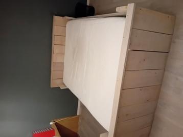 Twijfelaar bed boxspring bed 140x200 bed beschikbaar voor biedingen