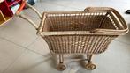 Vintage rieten poppenwagen, Ophalen of Verzenden, Zo goed als nieuw, Stoel(en)