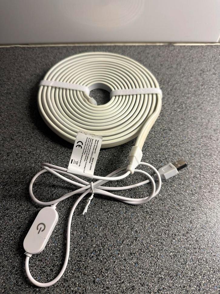 LED Strip Verlichting - Nieuw!, Huis en Inrichting, Lampen | Hanglampen, Nieuw, 75 cm of meer, Kunststof, Ophalen of Verzenden