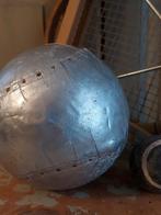 Xxl vintage aluminium etalage tennisbal + oud tennis racket, Ophalen of Verzenden