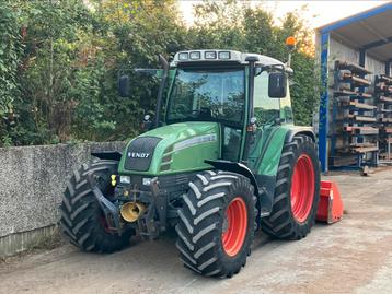 Fendt 309c  met Hekamp grondbak 