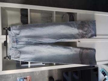 Leuk pakketje voor een jonge meid maat S/M reebok 37,5 beschikbaar voor biedingen