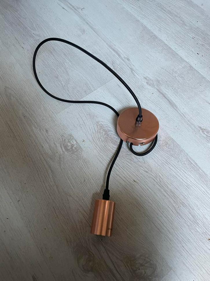 Koperkleurige Hanglamp - Stijlvol & Modern, Huis en Inrichting, Lampen | Hanglampen, Zo goed als nieuw, 50 tot 75 cm, Metaal, Ophalen of Verzenden