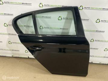 Portier Rechts Achter BMW 1 Serie E87 COMPLEET 41525A2A384 beschikbaar voor biedingen