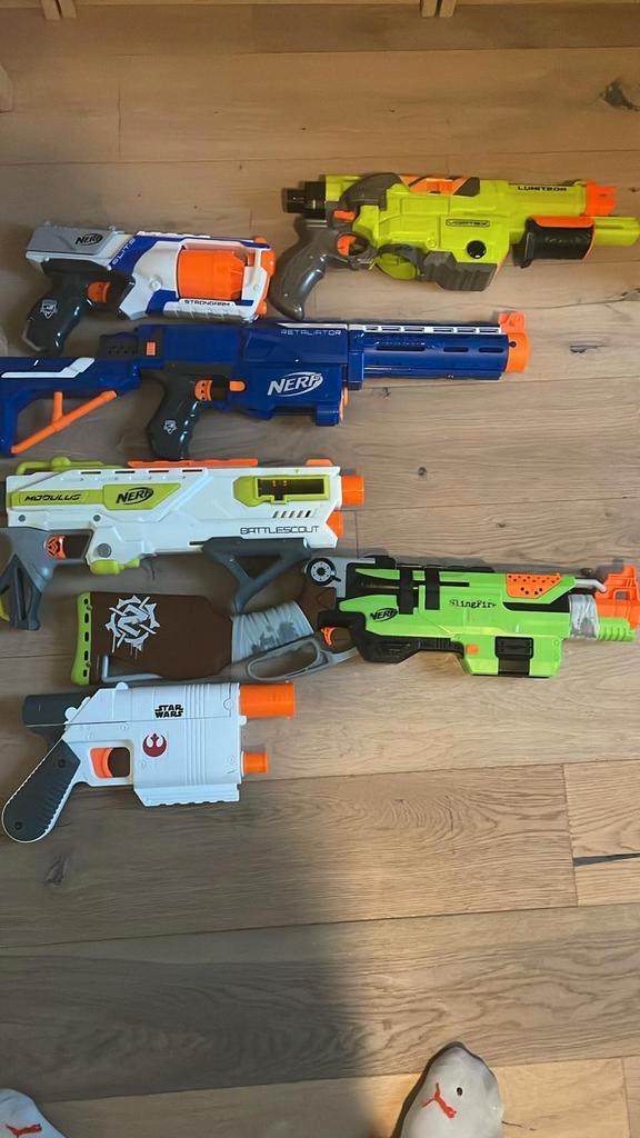 Nerf verzameling: Geweren, pistolen, magazijnen, pijlen etc!, Kinderen en Baby's, Speelgoed | Overig, Ophalen of Verzenden