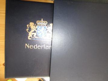 \\dsvo Luxe albbum met Luxe bladen Mooi Nederland 2000 - 201 beschikbaar voor biedingen