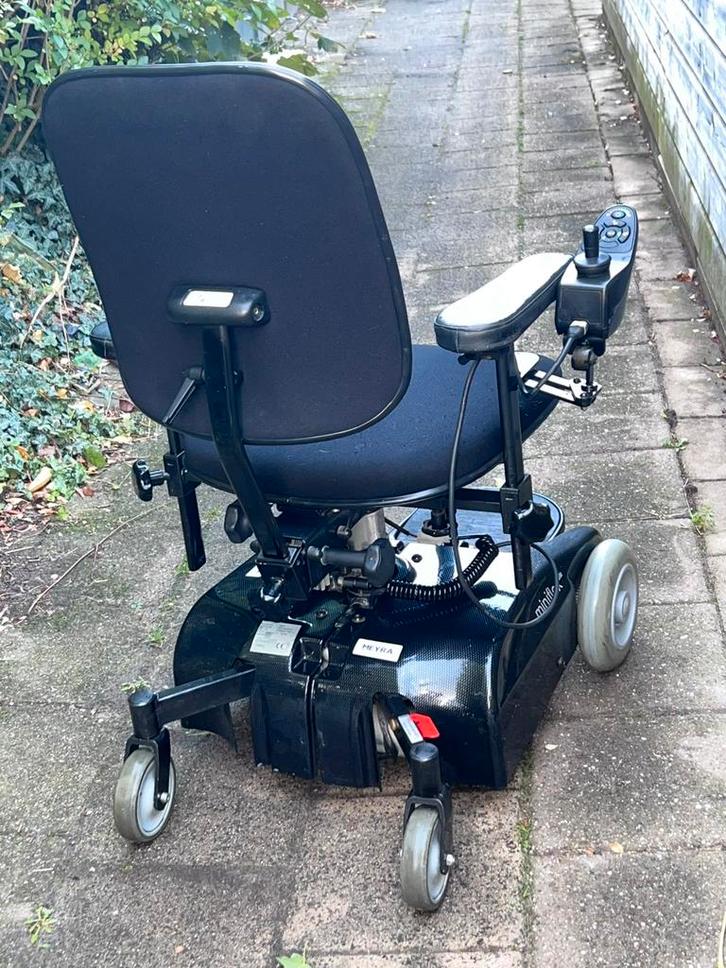 Hoog/laag Miniflex 500 elektrische binnen rolstoel Euroflex, Diversen, Rolstoelen, Zo goed als nieuw, Elektrische rolstoel, Ophalen