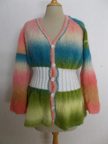 Hand gemaakt fleurig angora zacht vest! L beschikbaar voor biedingen