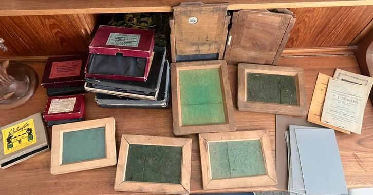 Verzameling ongebruikte glasnegatieven en houten cassettes, Verzamelen, Fotografica en Filmapparatuur, Overige typen, Voor 1940