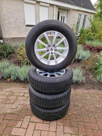 17" velgen + Winterbanden Renault Espace V beschikbaar voor biedingen