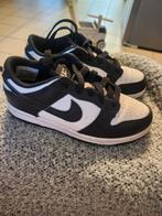 Nike Dunk Low Kids 31,5 – Zwart/Wit, Ophalen of Verzenden, Zo goed als nieuw, Schoenen