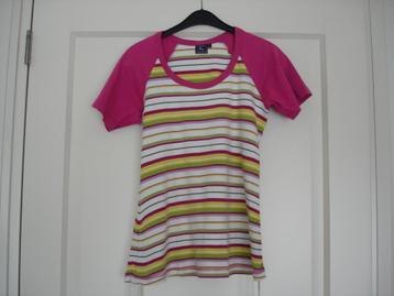 mooi gestreept shirt beschikbaar voor biedingen