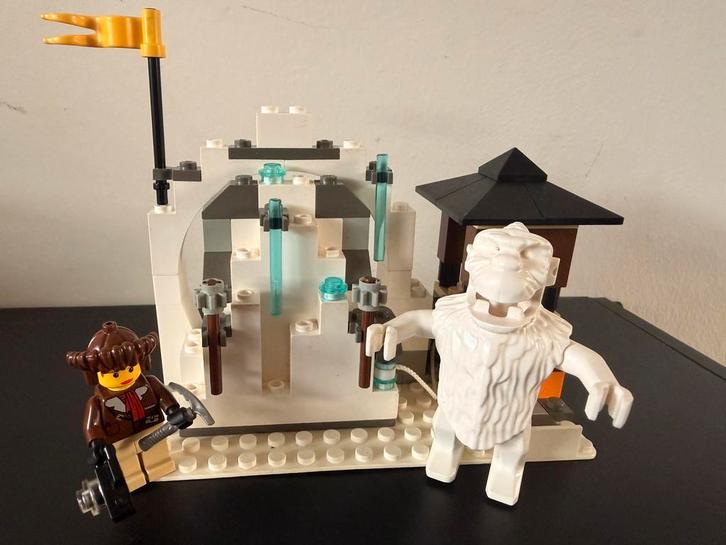 LEGO 7412 - Schuilplaats van de Yeti - Orient Expedition, Kinderen en Baby's, Speelgoed | Duplo en Lego, Zo goed als nieuw, Lego