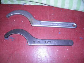 Te koop: 2x Haaksleutel beschikbaar voor biedingen