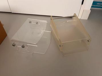 Standaard laptop en beelscherm beschikbaar voor biedingen