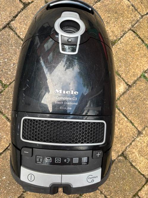 Miele C3 stofzuiger / Defect ., Witgoed en Apparatuur, Stofzuigers, Gebruikt, Stofzuiger, Minder dan 1200 watt, Ophalen