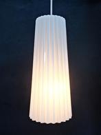 vintage Ikea design wit glazen plissé geplooide hang-lamp, Huis en Inrichting, Lampen | Hanglampen, Ophalen of Verzenden, Glas