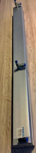 FESTO - Multi-Positie-Cilinder - ADNM-25-A-P-A-150Z1-300Z2, Ophalen of Verzenden, Gebruikt