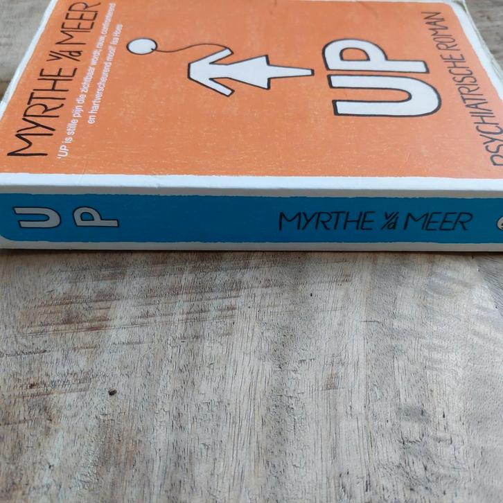 Myrthe van der Meer - UP, Boeken, Literatuur, Zo goed als nieuw, Ophalen of Verzenden