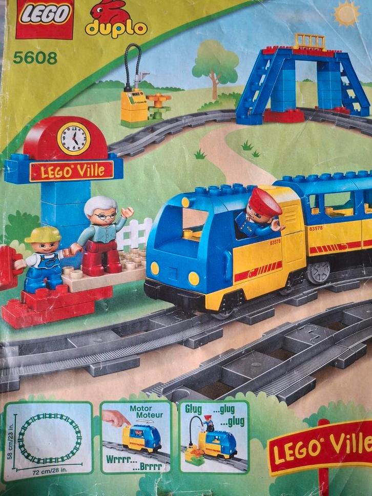 Duplo 5608. Treinset. Trein, wagon, station, brug, rails, Kinderen en Baby's, Speelgoed | Duplo en Lego, Gebruikt, Duplo, Ophalen of Verzenden