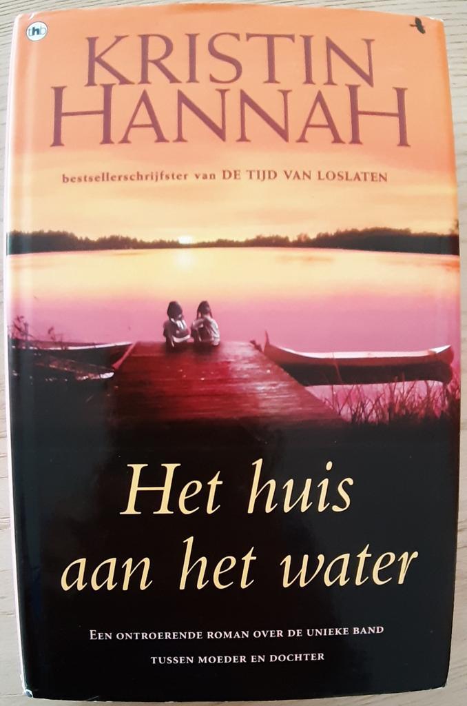 Kristin Hannah - Het huis aan het water, Boeken, Romans, Gelezen, Ophalen of Verzenden
