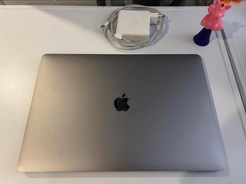 MacBook Pro 16-inch 2019 i7 16Gb met RUS layout, Computers en Software, Apple Macbooks, Zo goed als nieuw, 16 inch, 2 tot 3 Ghz