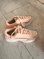 Maat 39 Puma Women Cilia Mode Lux SportsShoes, Sport en Fitness, Loopsport en Atletiek, Ophalen of Verzenden, Nieuw, Overige typen