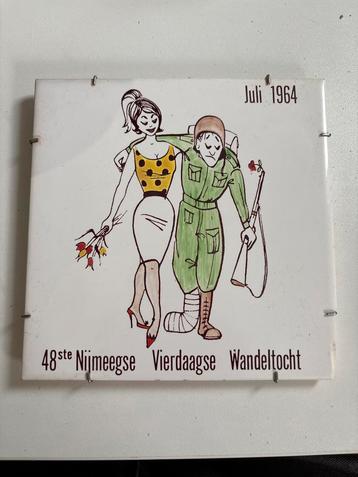 Wandtegel Nijmeegse Vierdaagse 1964 beschikbaar voor biedingen