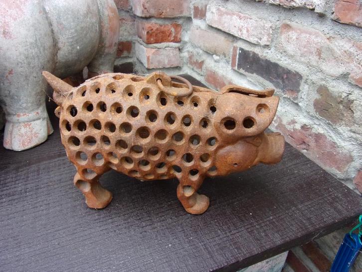 VARKEN/ZWIJN/BIG GIETIJZER vorige eeuw jaren 80/WAXINELICHT, Antiek en Kunst, Curiosa en Brocante, Ophalen