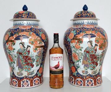 Stel GROTE Oude Chinees Porseleinen Balustervazen Qianlong g beschikbaar voor biedingen