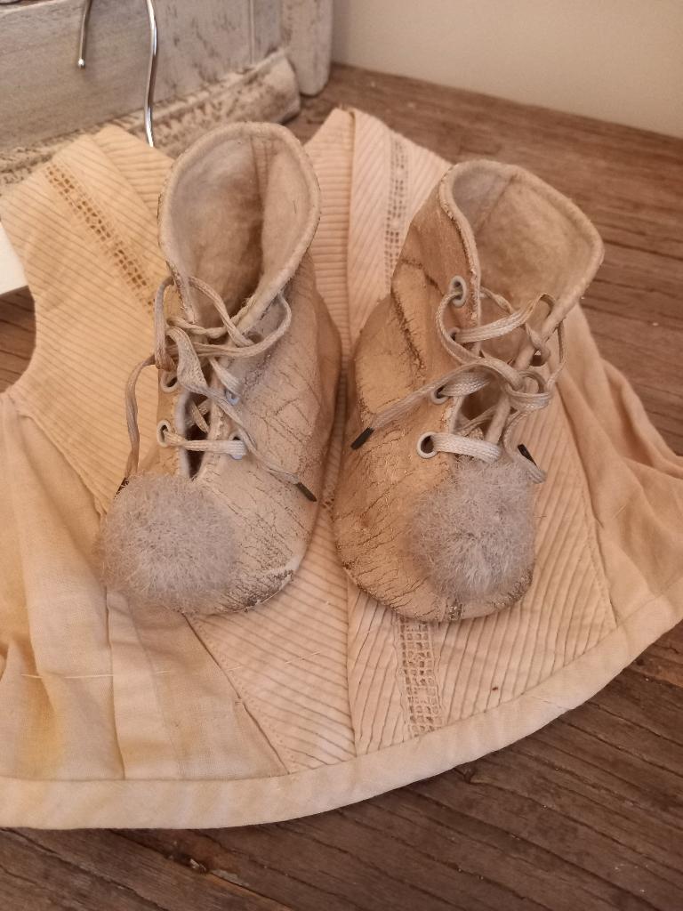 Antieke baby schoentjes 11 cm., Antiek en Kunst, Ophalen of Verzenden, Kinderen