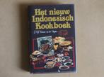 Het nieuw Indonesisch kookboek - J.M.J. Catenius, Azië en Oosters, Ophalen of Verzenden, Zo goed als nieuw, J.M.J. Catenius van der M