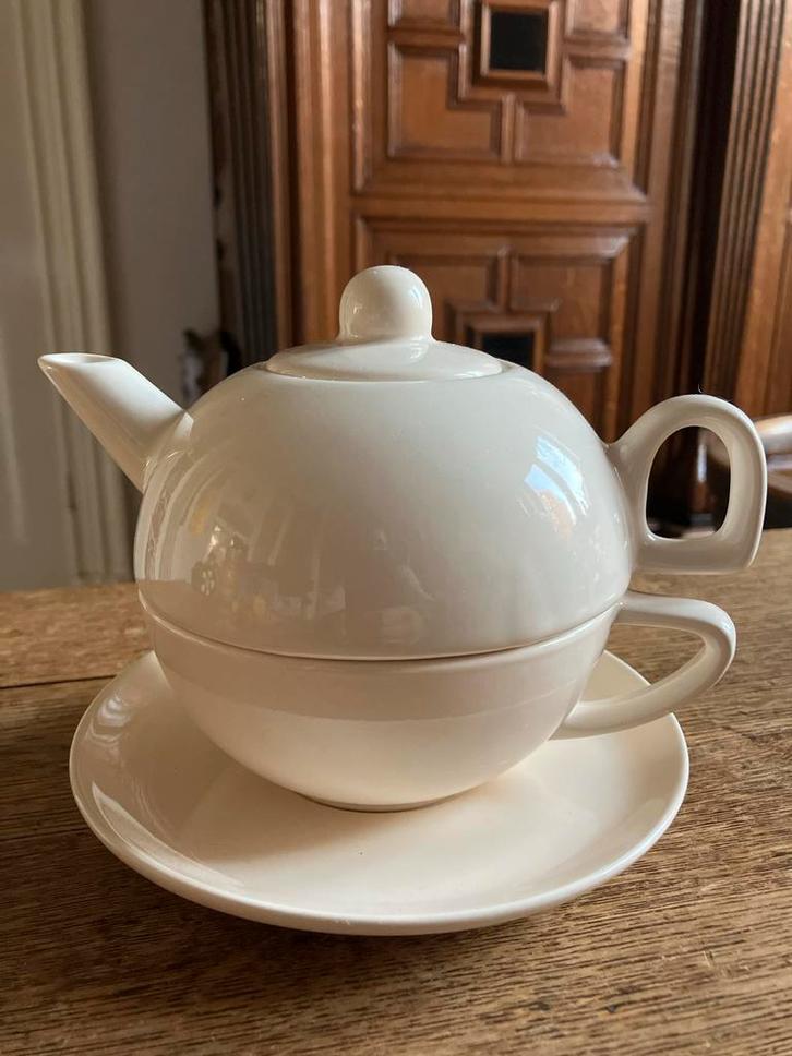 Tea for One - Theepot & Kopje in 1!, Huis en Inrichting, Keuken | Servies, Zo goed als nieuw, Kop(pen) en/of Schotel(s), Effen