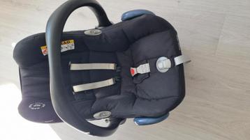 Maxi cosy, gloednieuw beschikbaar voor biedingen
