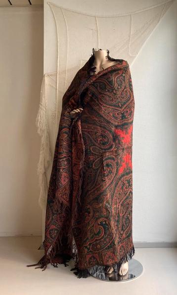 Vintage paisley worteldoek heel groot 1.40x2.40 m. beschikbaar voor biedingen