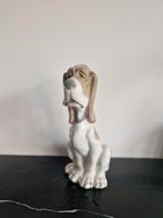 Lladro 375 'sad dog' porselein, Verzamelen, Beelden en Beeldjes, Ophalen of Verzenden, Zo goed als nieuw, Dier