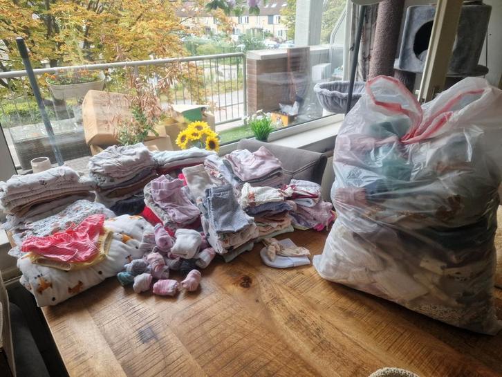 Meisjes baby kleding maat 50 tot 68, Kinderen en Baby's, Babykleding | Baby-kledingpakketten, Zo goed als nieuw, Maat 50, Ophalen