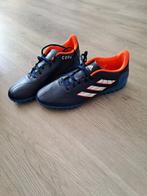 Voetbalschoenen maat 44 en 2/3, Ophalen, Maat XS of kleiner, Schoenen, Nieuw