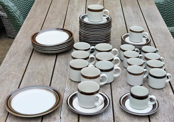 Vintage Arabia Karelia servies onderdelen (250816), Huis en Inrichting, Keuken | Servies, Zo goed als nieuw, Kop(pen) en/of Schotel(s)