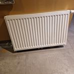 Witte radiator in nieuwstaat 81x50 cm, 30 tot 80 cm, Radiator, Ophalen of Verzenden, 60 tot 150 cm